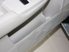 2010款 3.6L 自动 豪华版
