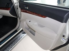 2010款 3.6L 自动 豪华版