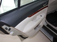 2010款 3.6L 自动 豪华版