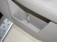 2010款 3.6L 自动 豪华版