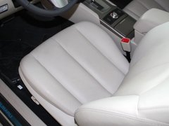 2010款 3.6L 自动 豪华版
