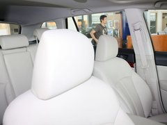 2010款 3.6L 自动 豪华版