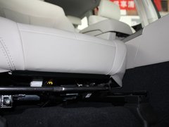2010款 3.6L 自动 豪华版