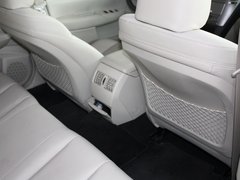 2010款 3.6L 自动 豪华版
