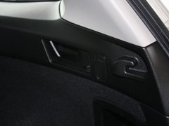 2010款 3.6L 自动 豪华版