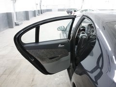 2010款 1.6 自动 三厢 精英型