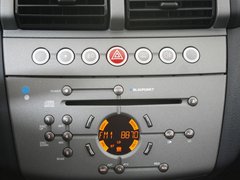 2010款 1.6 自动 三厢 精英型