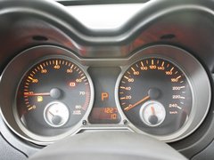 2010款 1.6 自动 三厢 精英型