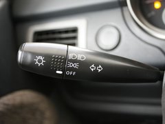 2010款 1.6 自动 三厢 精英型