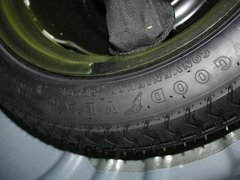 2010款 1.6 自动 三厢 精英型