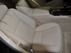 2010款 600hL 5.0 CVT 尊贵加长版