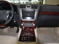 2010款 600hL 5.0 CVT 尊贵加长版