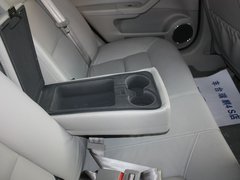 2010款 2.0T 手动 尊贵型