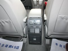 2010款 2.0T 手动 尊贵型