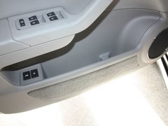 2010款 2.0T 手动 尊贵型