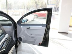 2010款 2.0T 手动 尊贵型