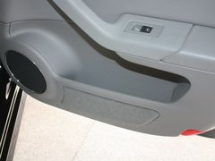 2010款 2.0T 手动 尊贵型