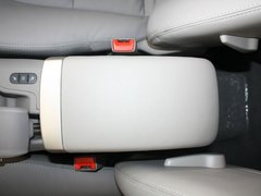 2010款 2.0T 手动 尊贵型