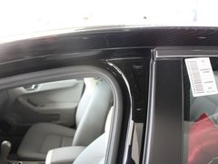 2010款 2.0T 手动 尊贵型