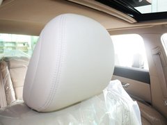 2010款 2.5L AT V6 Royal真皮天窗版
