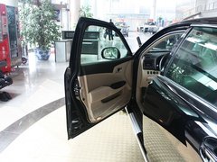 2010款 2.5L AT V6 Royal真皮天窗版