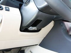 2010款 2.5L AT V6 Royal真皮天窗版