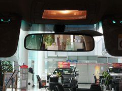 2010款 2.5L AT V6 Royal真皮天窗版