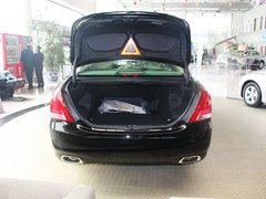 2010款 2.5L AT V6 Royal真皮天窗版