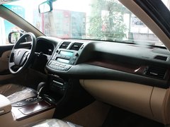 2010款 2.5L AT V6 Royal真皮天窗版