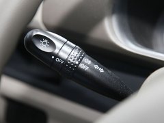 2009款 1.4L 手动 阳光版 标准型 8座