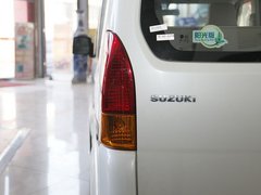 2009款 1.4L 手动 阳光版 标准型 8座