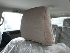 2010款 2.7L 自动 豪华版 7座