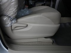 2010款 2.7L 自动 豪华版 7座