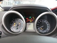 丰田(进口)  普拉多 2.7L AT 方向盘后方仪表盘