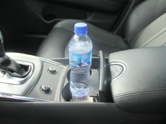 2010款 G25 2.5L 自动 豪华运动款
