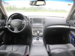 2010款 G25 2.5L 自动 豪华运动款