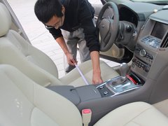 2010款 G25 2.5L 自动 豪华运动款