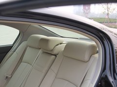2010款 G25 2.5L 自动 豪华运动款