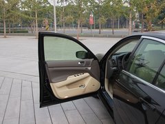 2010款 G25 2.5L 自动 豪华运动款