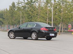 2010款 G25 2.5L 自动 豪华运动款