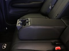 2010款 G37 3.7L 自动 Sedan