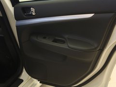 2010款 G37 3.7L 自动 Sedan