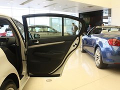 2010款 G37 3.7L 自动 Sedan