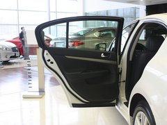 2010款 G37 3.7L 自动 Sedan