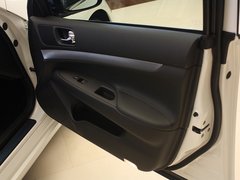 2010款 G37 3.7L 自动 Sedan