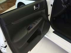 2010款 G37 3.7L 自动 Sedan