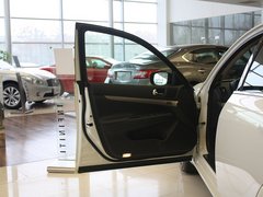 2010款 G37 3.7L 自动 Sedan