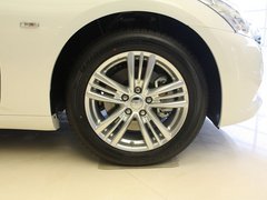 2010款 G37 3.7L 自动 Sedan