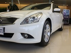 2010款 G37 3.7L 自动 Sedan