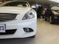 2010款 G37 3.7L 自动 Sedan